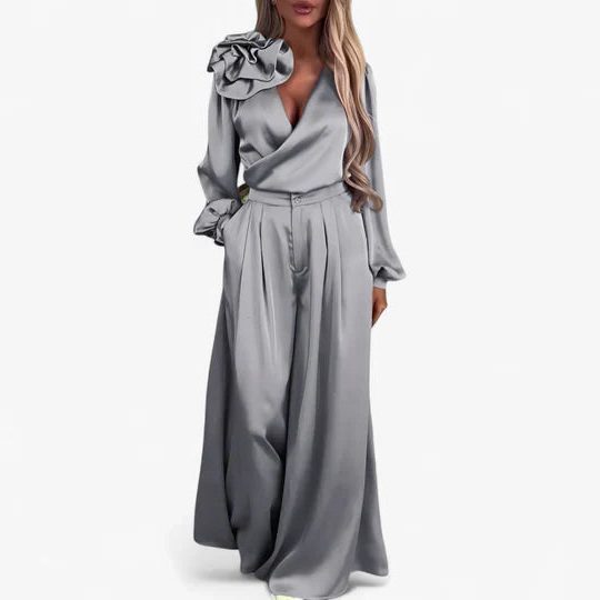 Set Women - Wrap Silk Outfit with V-Neckline