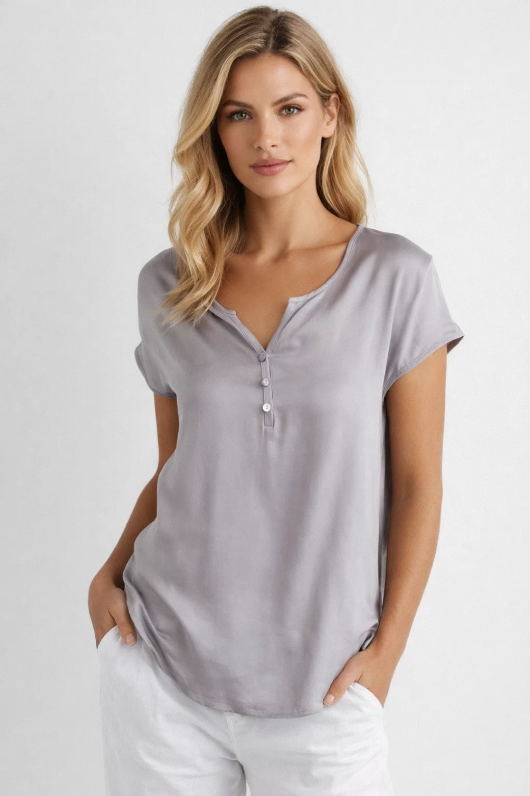 Blouse Women - Airy Casual Blouse with Short Sleeves and V-Neckline
