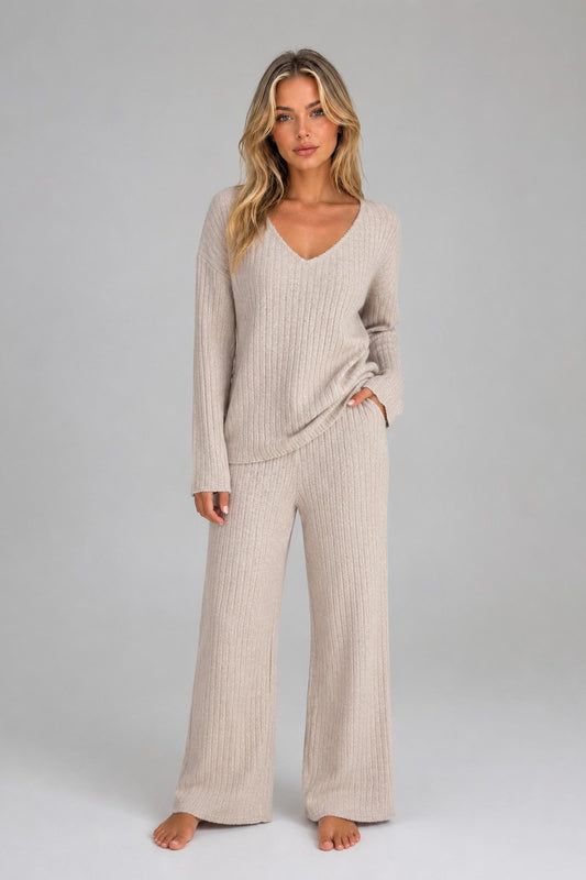 Jumper Women - Ribbed Knit Jumper with V-Neckline