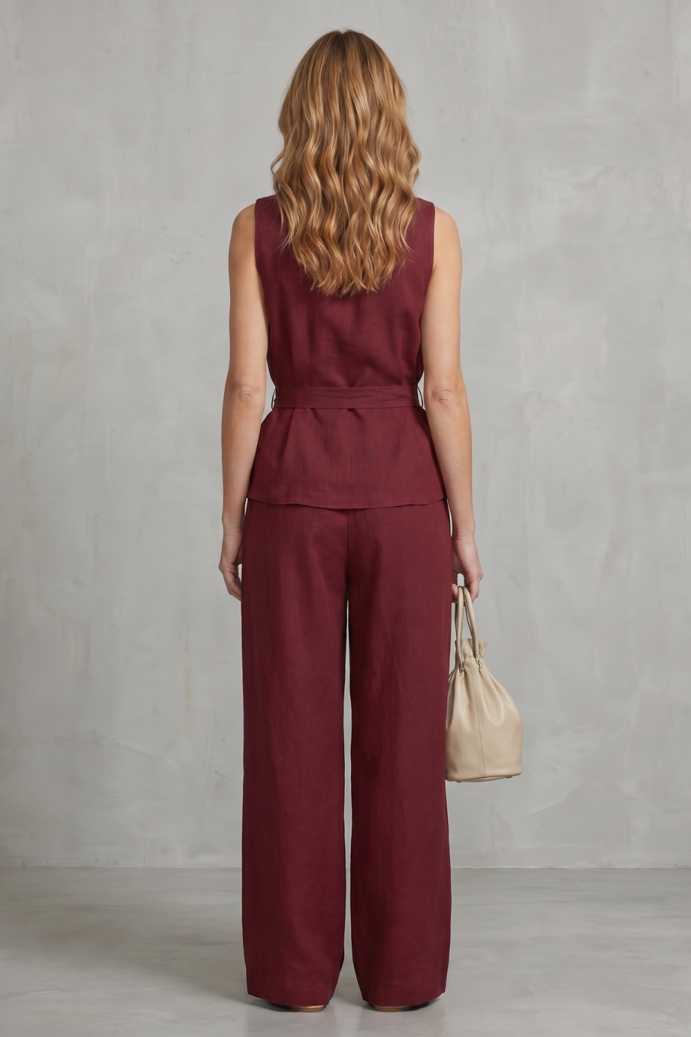 Set Women - Two-Piece Outfit with Sleeveless Top and Tie Waist