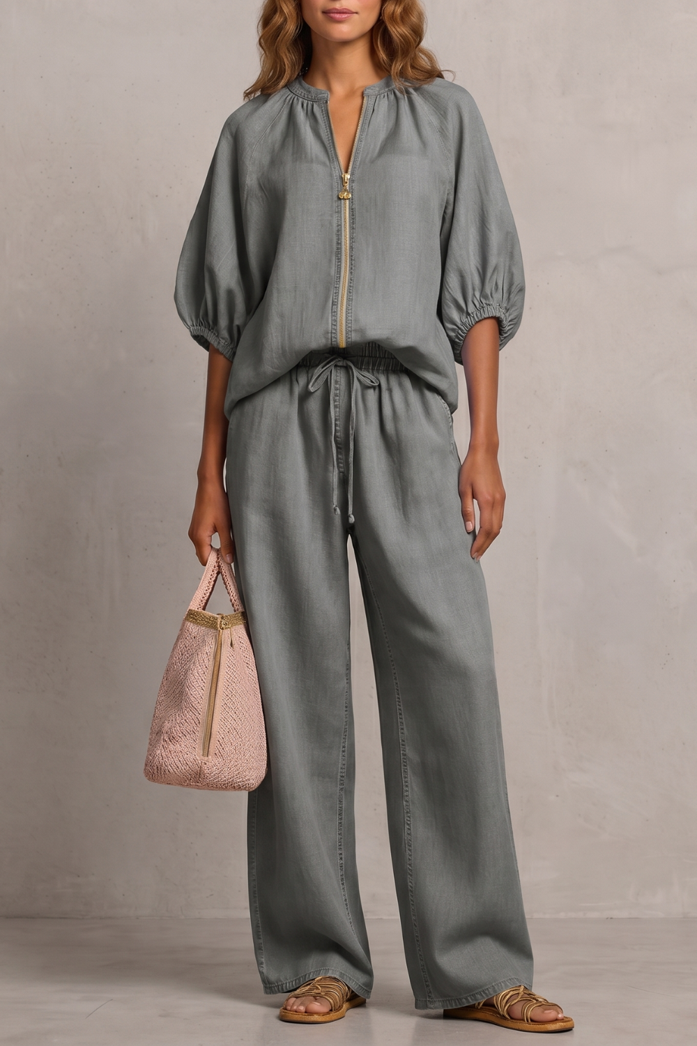 Set Women - Two-Piece Outfit with Zip Front Top and Wide Leg Trousers