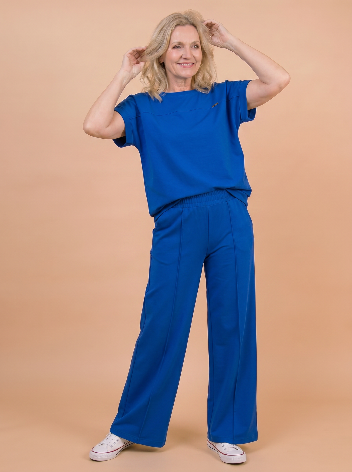 Set Women - Two-Piece Plus Size Loungewear Outfit with Wide-Leg Palazzo Trousers