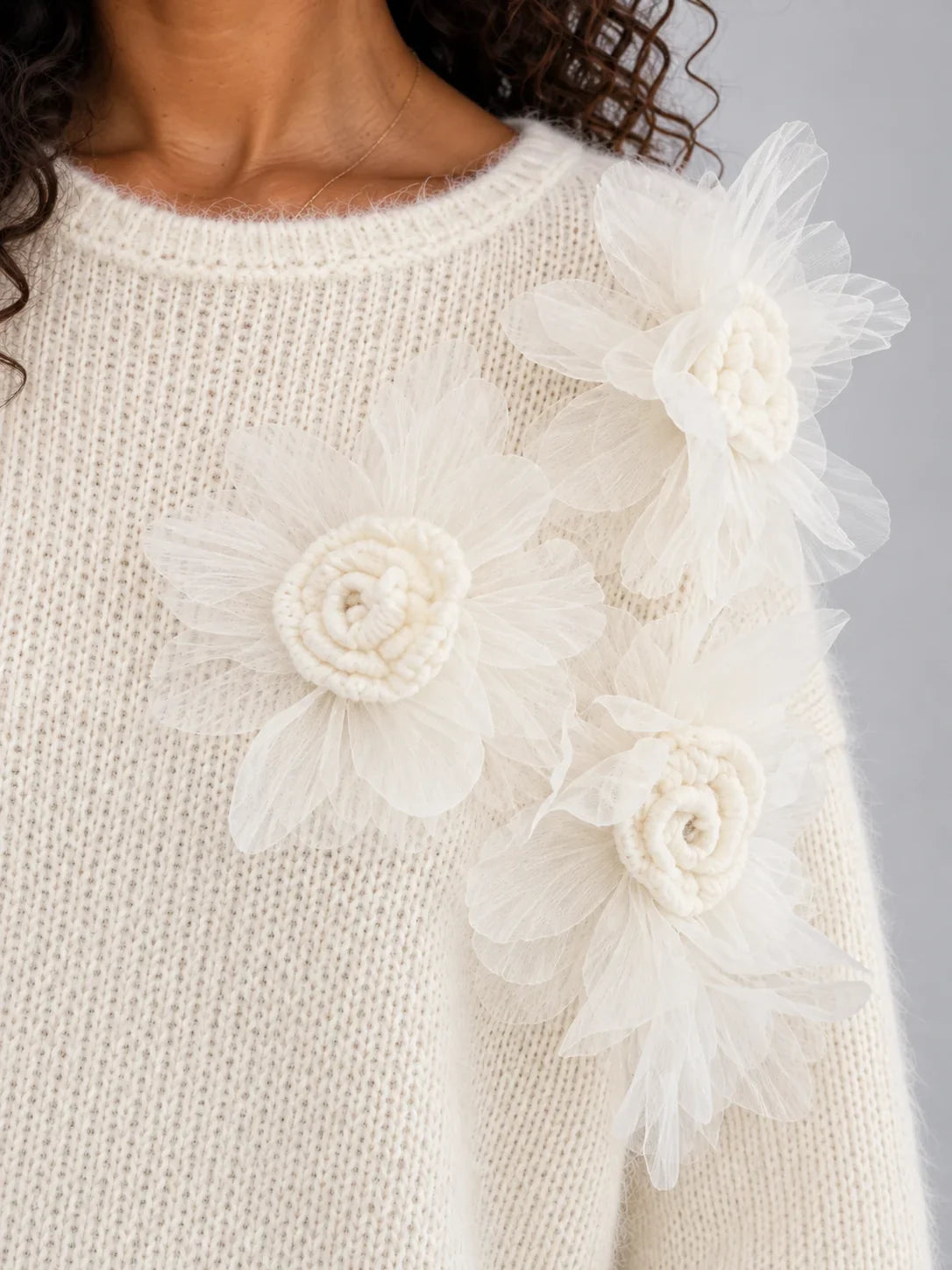 Jumper Women - Floral Knit Jumper with 3D Flower Appliqué