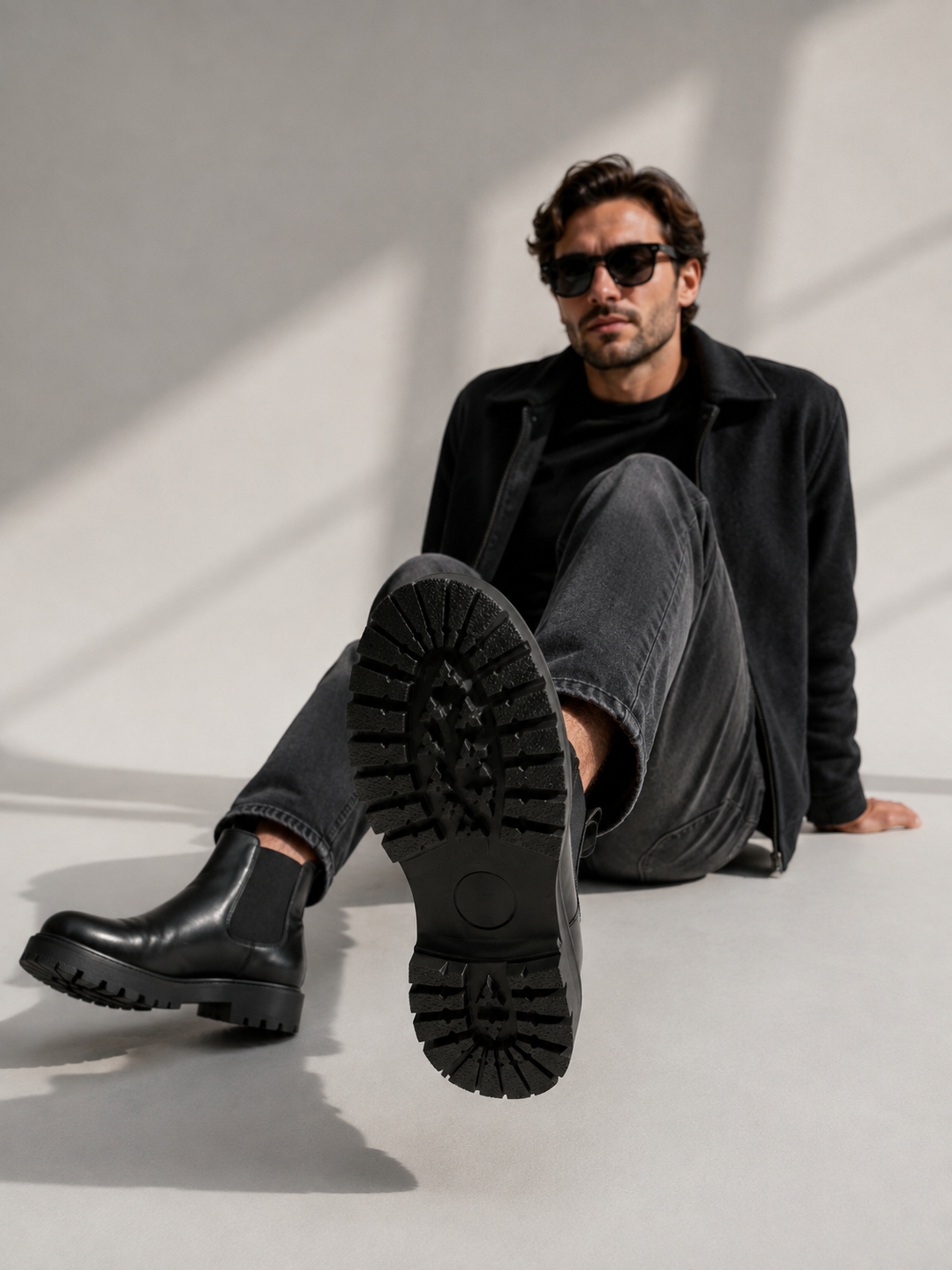 Boots Men - Chelsea Boots with Chunky Sole