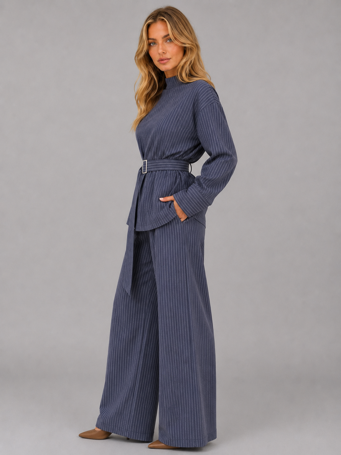 Pinstripe Women's Suit Set – Chic Style for Every Occasion