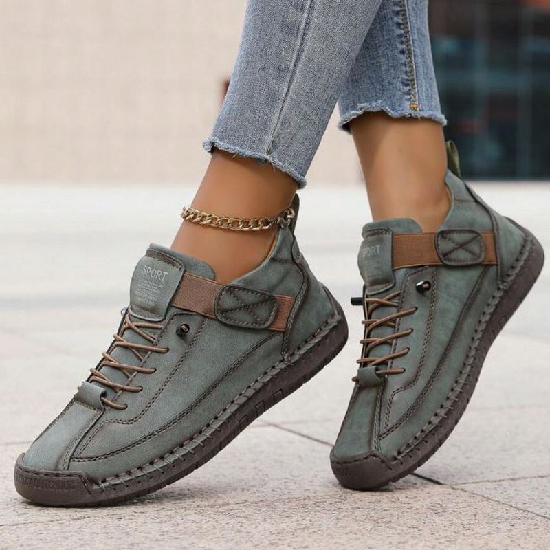Sneakers Women - Cushioned Sneakers with Padded Footbed