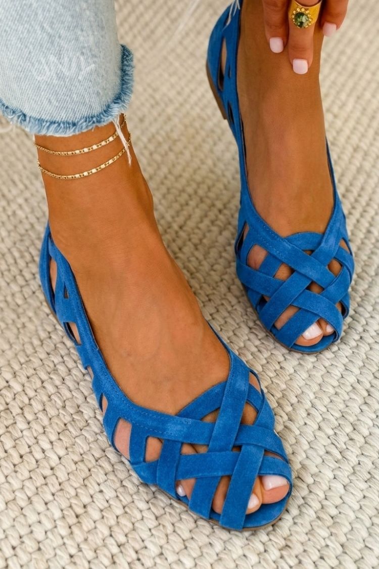Sandals Women - Braided Crossed-Strap Flat Sandals